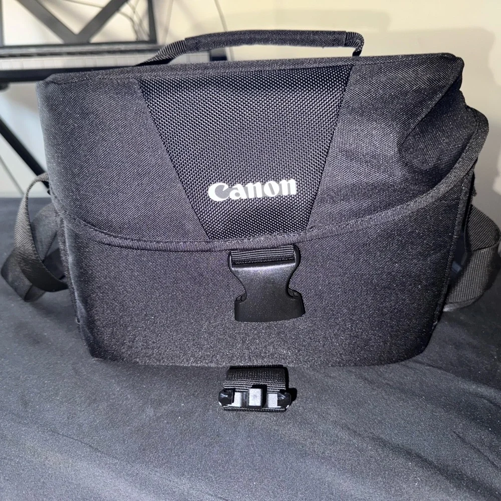 Canon EOS Rebel T7 DSLR Video retro lens kit with EF-S 18-55mm and EF 75-300mm
